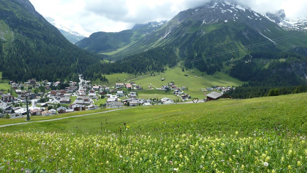 Pension Daniel Lech am Arlberg Exterior photo
