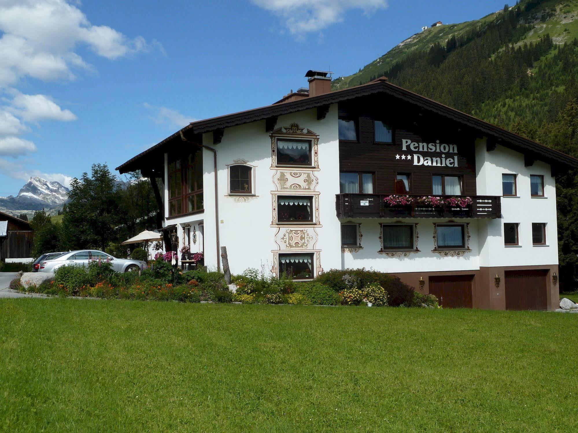 Pension Daniel Lech am Arlberg Exterior photo